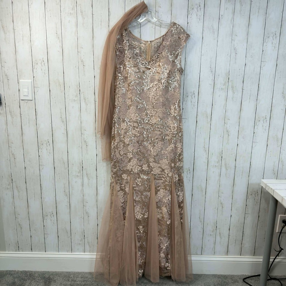 Alex Evenings Women's Sequin Lace Mermaid Gown Dress Champagne Nude Size 14